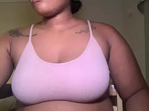 CurvyPrincessNae from StripChat is Freechat