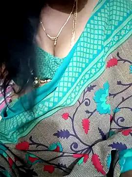 Cute-chinny from StripChat is Freechat