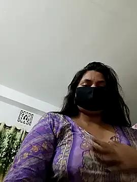 Cute-Faria from StripChat is Freechat