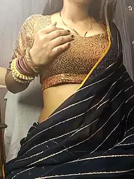 Cute-Maahi from StripChat is Freechat