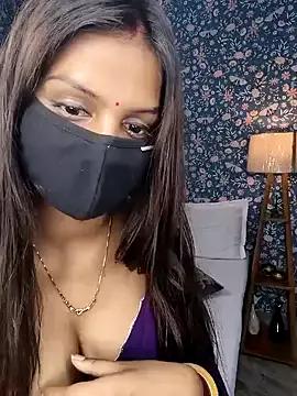 Cute-Maahi from StripChat is Freechat