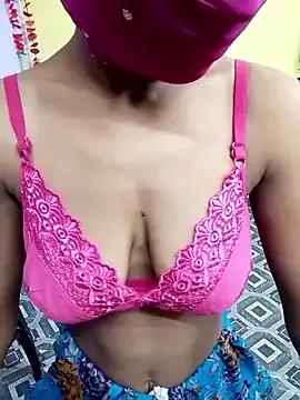 Cute-Rashmii from StripChat is Freechat