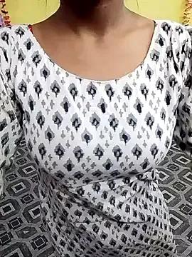 Cute-Rashmii from StripChat is Freechat