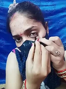 Cute-Simmi from StripChat is Freechat