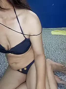 Cute-Zarina from StripChat is Freechat