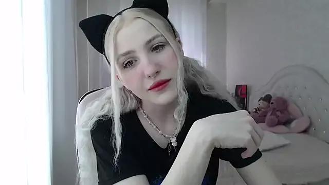 Try our streaming cams variety and talk on a personal level with our adorable girls streamers, showing off their bountiful shapes and dildos.