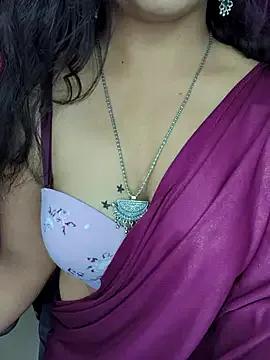 Cute_Aadhya from StripChat is Freechat