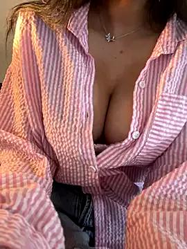 Cute_crystal from StripChat is Freechat