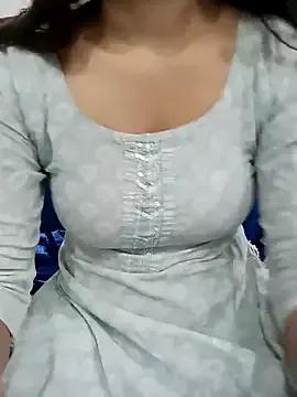 CUTE_GIRL_09 from StripChat is Freechat