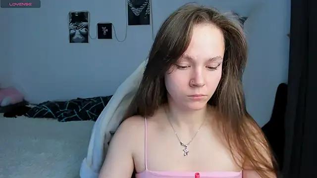 cute_little_Emily from StripChat is Freechat