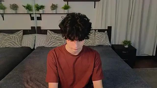 Cute_Mike from StripChat is Freechat