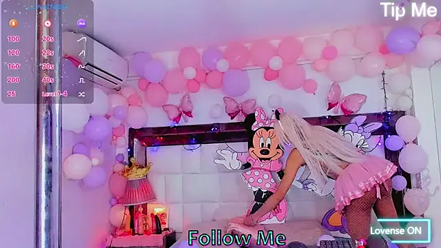 cute_ts_doll from StripChat is Freechat