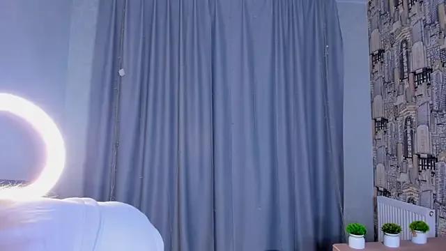 cutee_girlll from StripChat is Freechat