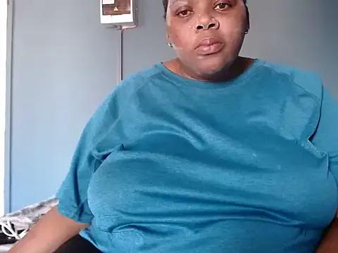 CuteHugeAxx from StripChat is Freechat