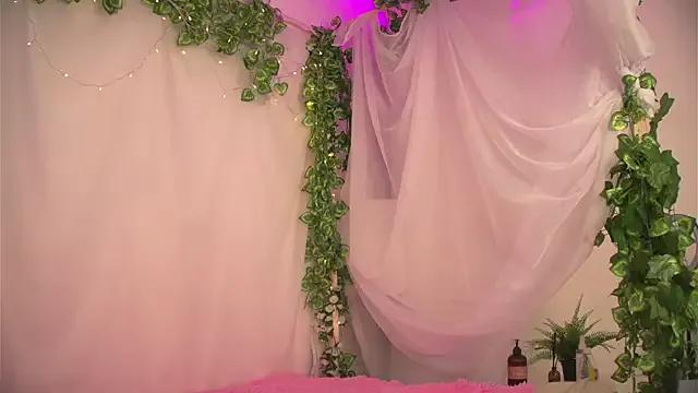 cutie_cookie from StripChat is Freechat