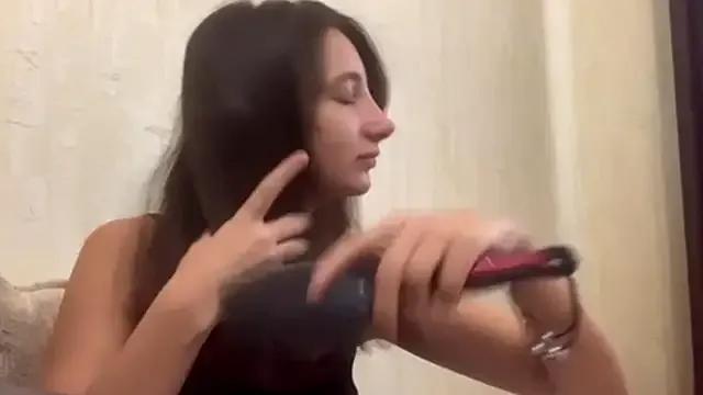 Cutie_Emilia from StripChat is Freechat