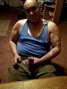 Cutieguyspanks from StripChat is Freechat