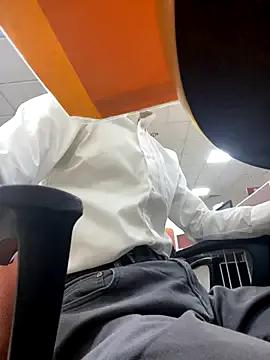 Daddygarry from StripChat