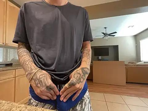 DaddyJoshBanks from StripChat