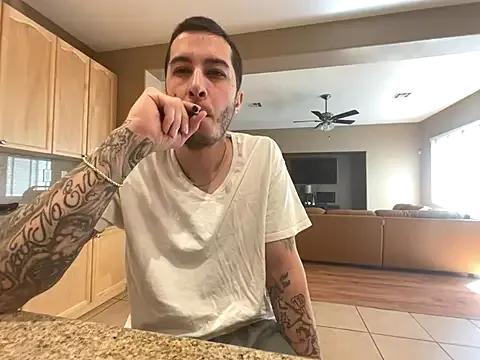 DaddyJoshBanks from StripChat is Freechat