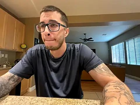 DaddyJoshBanks from StripChat