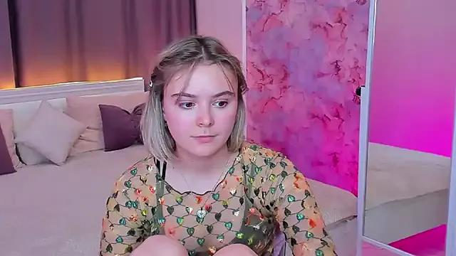 Daddys_Kitty from StripChat is Freechat
