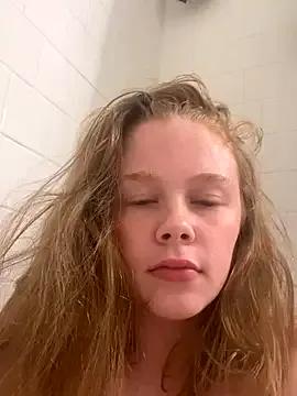 Daddyscumprincess from StripChat