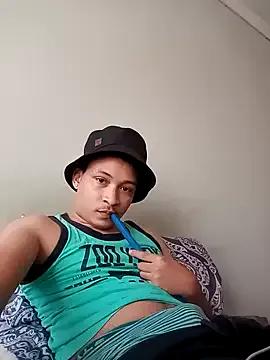 Daddysharddick from StripChat is Freechat