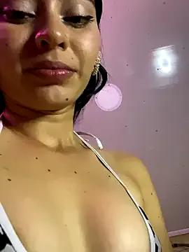 Daisys_Fun from StripChat is Freechat