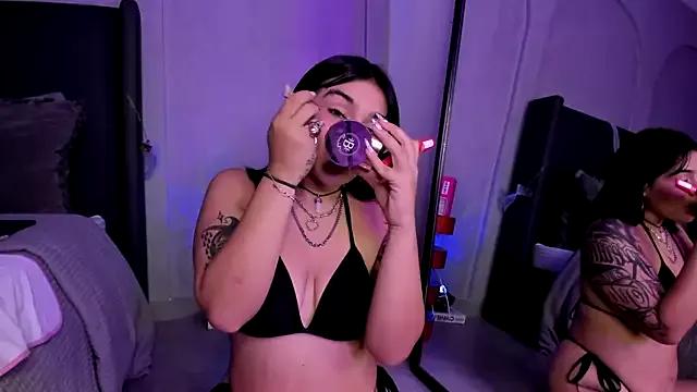DakkotaBluee from StripChat