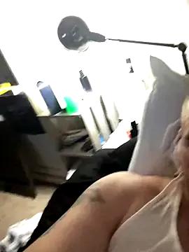 Dallasbest214 from StripChat is Freechat