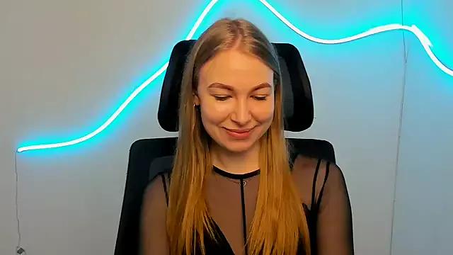 Dana_flowers from StripChat
