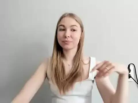 Dana_flowers from StripChat