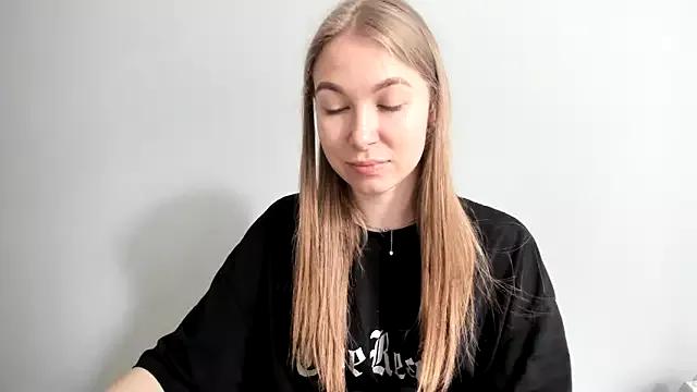 Dana_flowers from StripChat