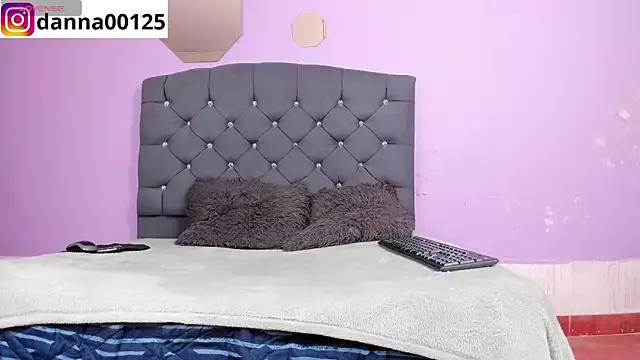 danaa_00 from StripChat is Freechat