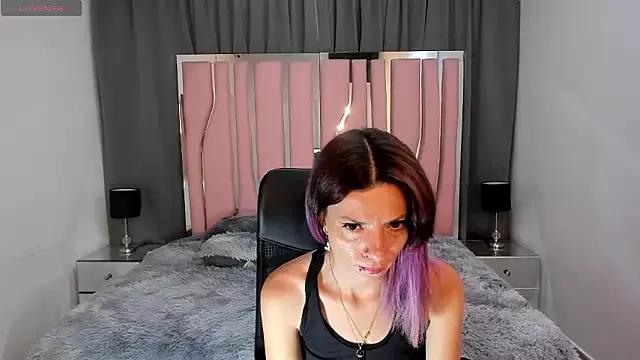 DanaaRey from StripChat