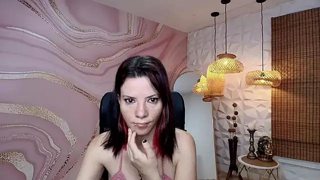 DanaaRey from StripChat