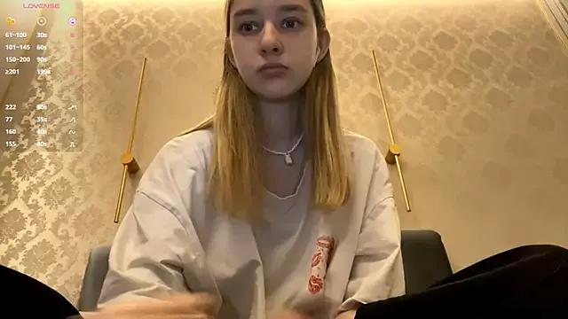 DanaCore from StripChat