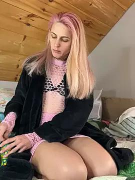 Try our streaming cams variety and talk on a personal level with our adorable girls streamers, showing off their bountiful shapes and dildos.