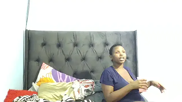 Dandelion_enigman on StripChat 