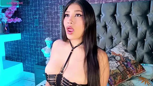 Dani_leon_ from StripChat is Freechat