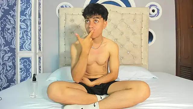 Dani_rivass from StripChat is Freechat