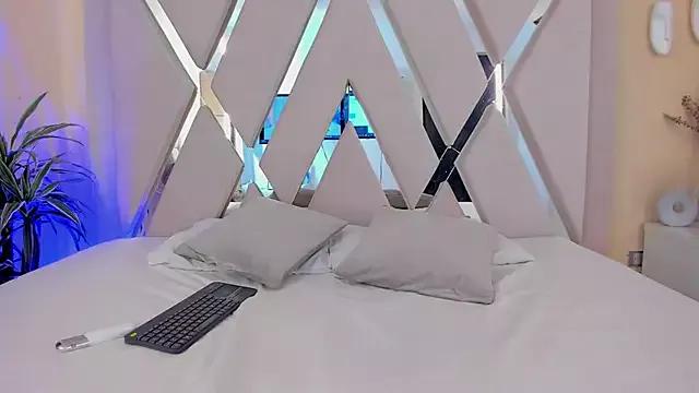 DaniaJohnson from StripChat is Freechat