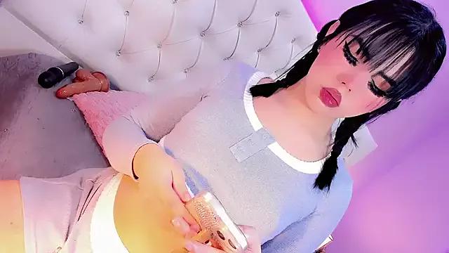 Try our streaming cams variety and talk on a personal level with our adorable girls streamers, showing off their bountiful shapes and dildos.