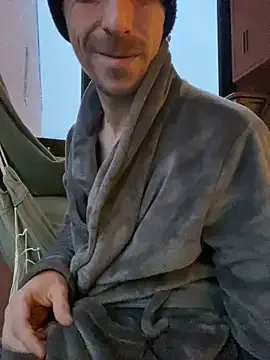 dann1111 on StripChat 