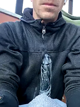 dann1111 on StripChat 