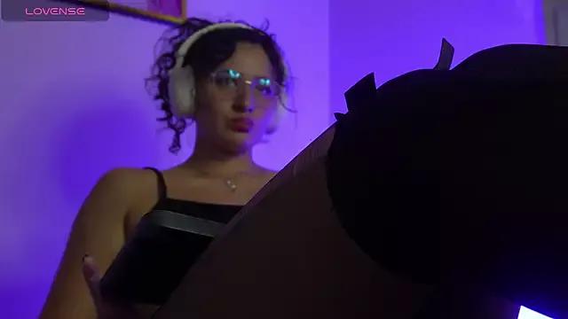 Dannaa_Lovs from StripChat