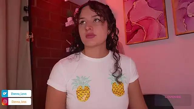 Dannaa_Lovs from StripChat