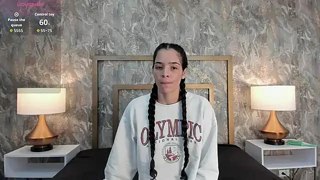 DannaBelucci from StripChat is Freechat