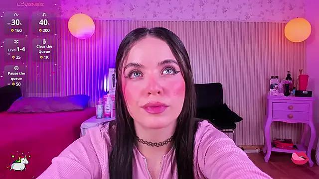 Try our streaming cams variety and talk on a personal level with our adorable girls streamers, showing off their bountiful shapes and dildos.